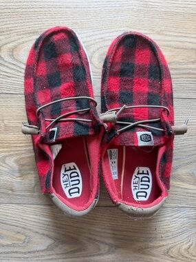 Hey Dude Red & Black Plaid Moccasins with Elastic Laces